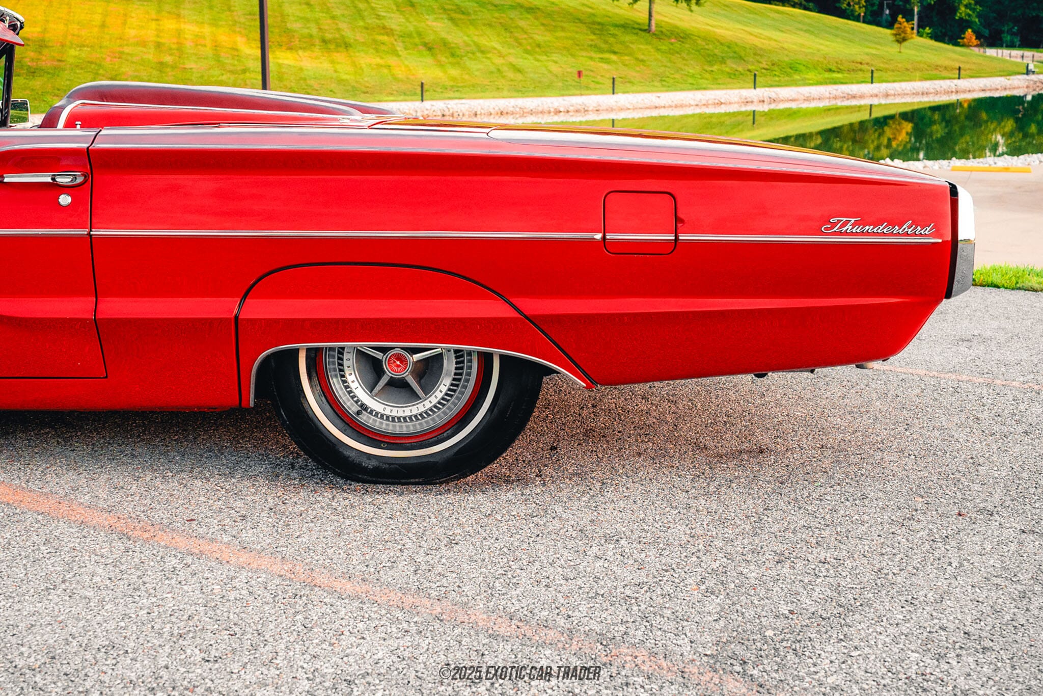 EMINEM CAR FORD THUNDERBIRD赤 EMINEM CAR FORD THUNDERBIRD赤＋2点 1962 FORD THUNDERBIRD M-CODE